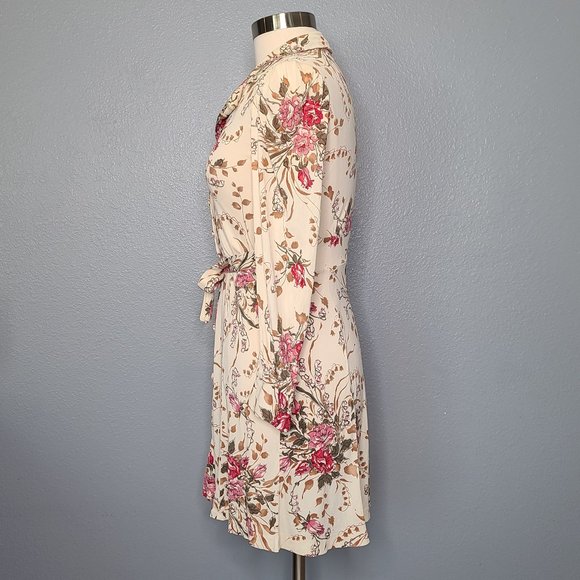 Vintage 70's long sleeve floral button up Dress - Picture 4 of 10